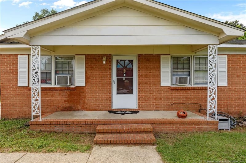 4711 Watauga Rd, Fayetteville, NC 28304