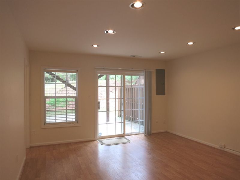 4712 Longhill Ln, Raleigh, NC 27612