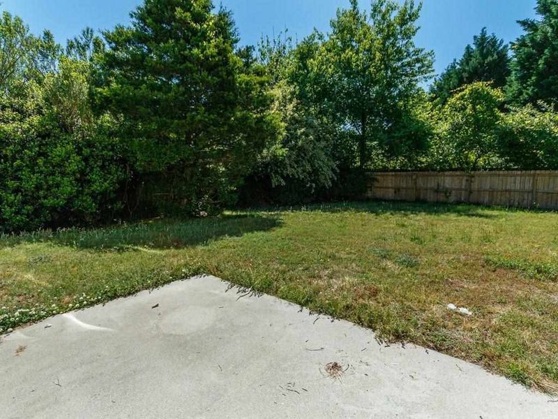 4712 Triple Creek Dr, Raleigh, NC 27616
