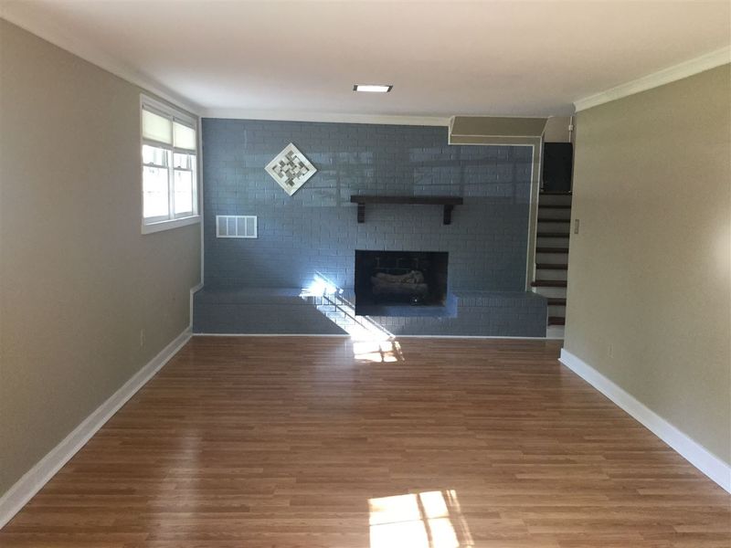 4713 Greenbrier Rd, Raleigh, NC 27603