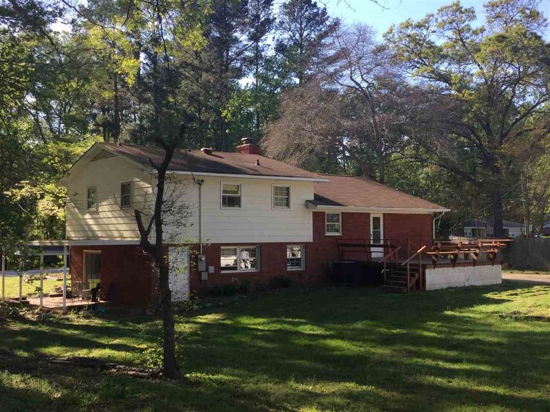 4713 Greenbrier Rd, Raleigh, NC 27603