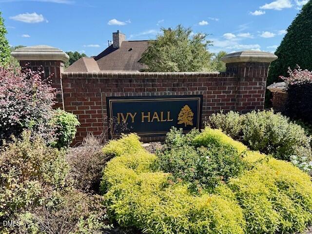 4713 Ivy Crest Ct, Raleigh, NC 27604