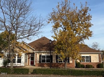 4713 Ivy Crest Ct, Raleigh, NC 27604