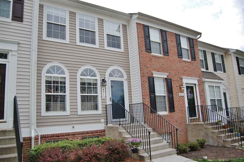 4713 Longhill Ln, Raleigh, NC 27612