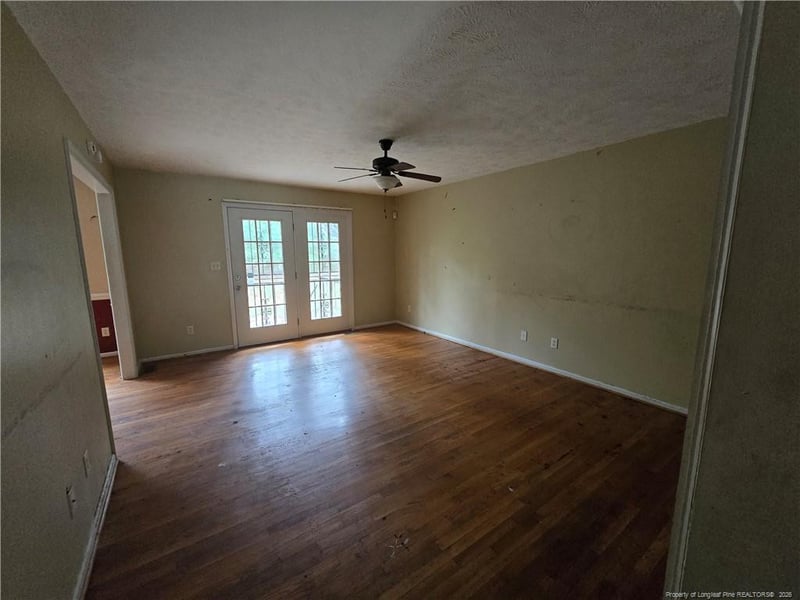 4713 Miranda Dr, Hope Mills, NC 28348
