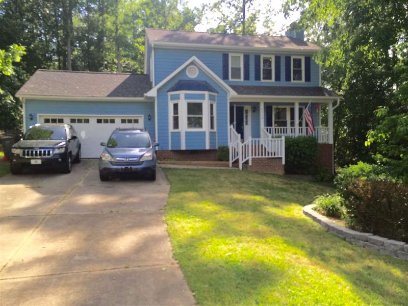 4716 Hunt Manor Ct, Raleigh, NC 27616