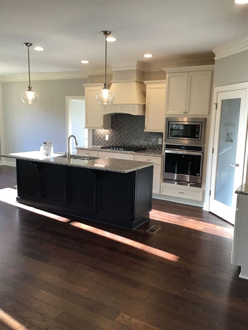 4716 Jackson Oaks Ct, Raleigh, NC 27616