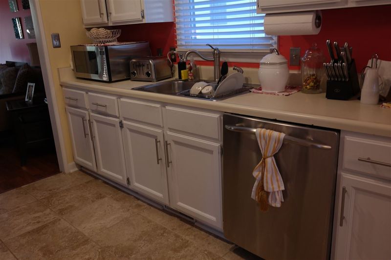 4716 Jacqueline Ln, Raleigh, NC 27616