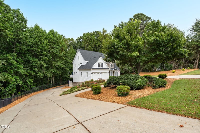 4716 Shady Greens Dr, Fuquay Varina, NC 27526