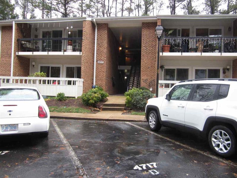 4717 Edwards Mill Rd #C, Raleigh, NC 27612