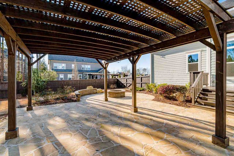4717 Lockley Rd, Apex, NC 27539
