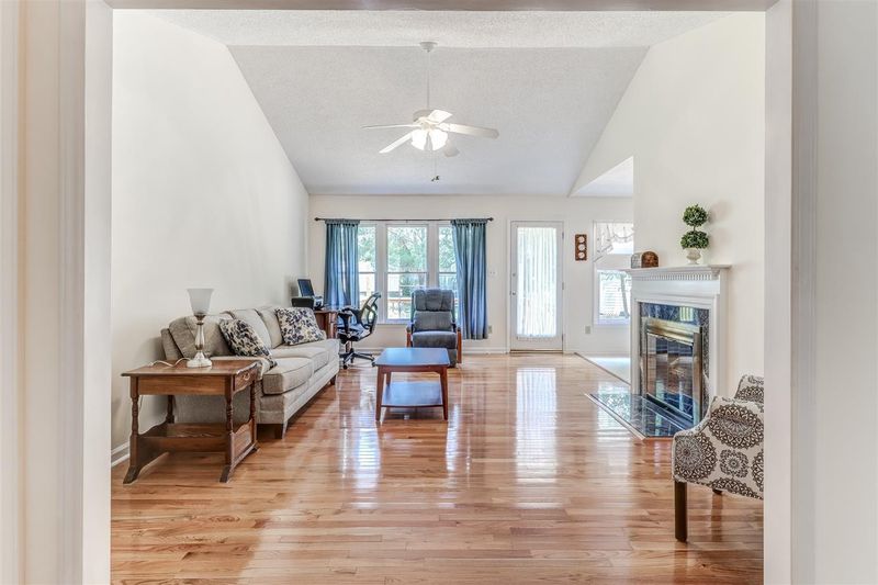 4718 Lazyriver Dr, Durham, NC 27712