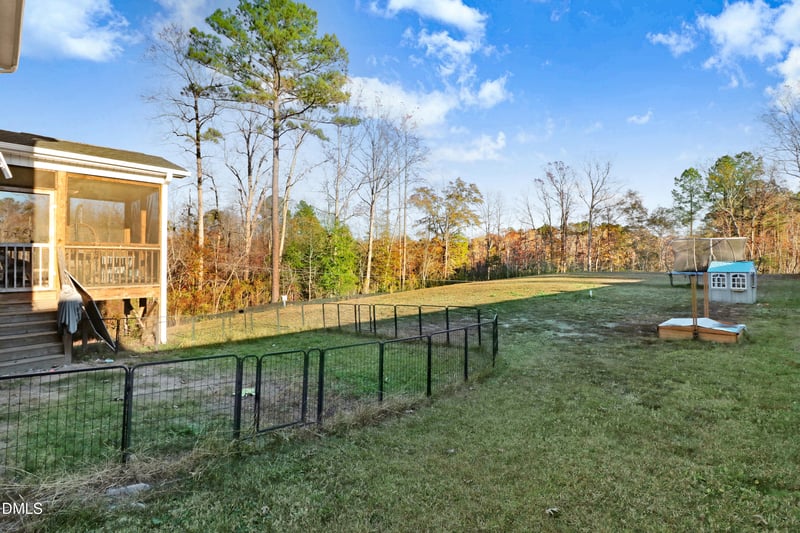 472 Jackson Pond Dr, Smithfield, NC 27577