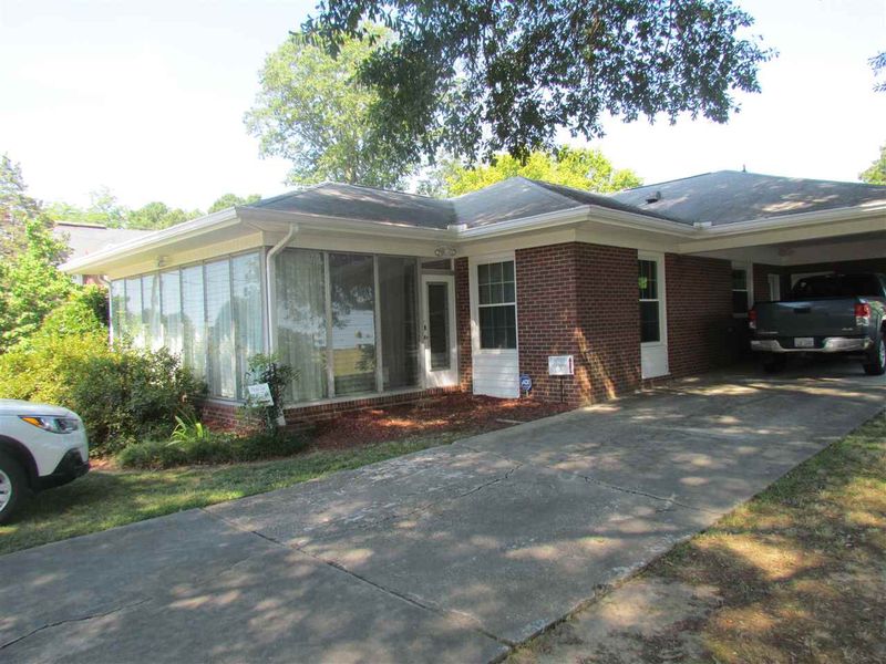 472 E Second St, Clayton, NC 27520