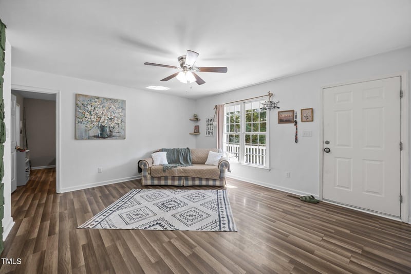 472 Shawnee Dr, Louisburg, NC 27549
