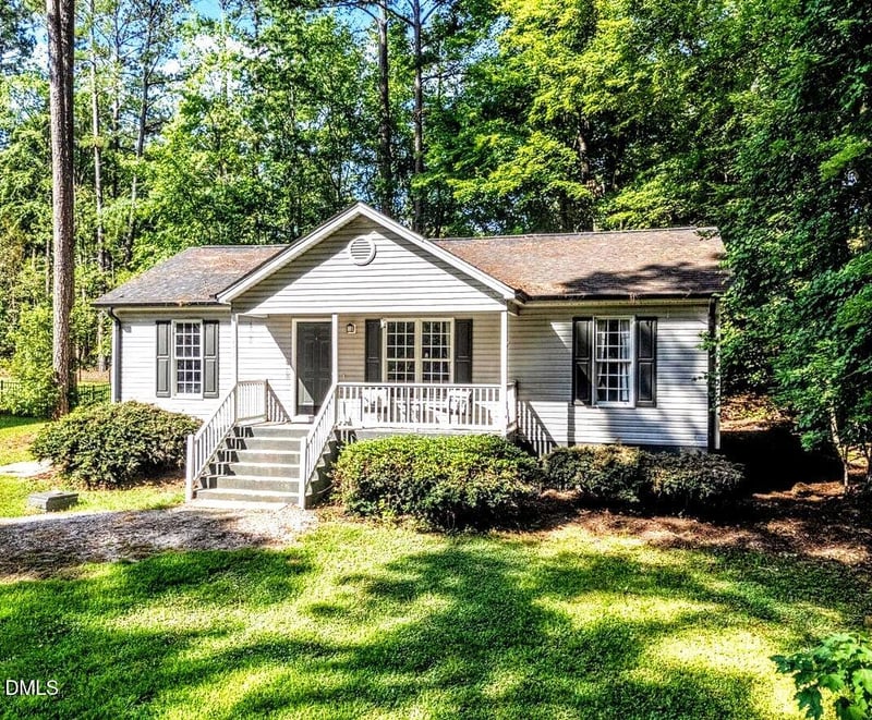 472 Shawnee Dr, Louisburg, NC 27549