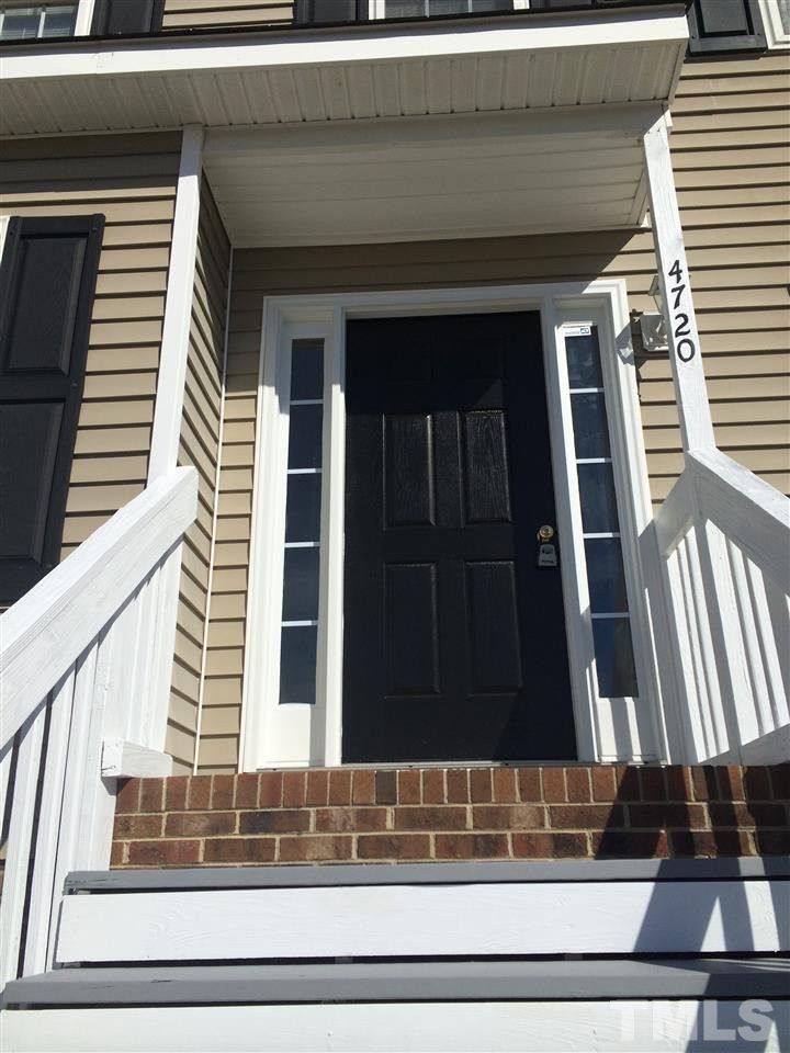 4720 Valley Stream Dr, Raleigh, NC 27616
