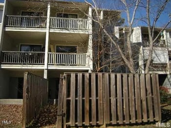 4720 Walden Pond Dr, Raleigh, NC 27604