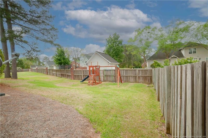 4721 Bramble St, Hope Mills, NC 28348