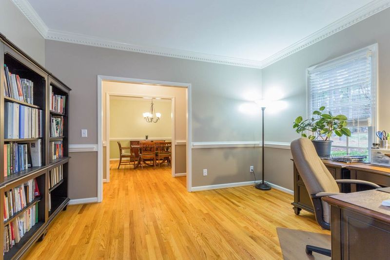 4721 Highview Ct, Raleigh, NC 27613