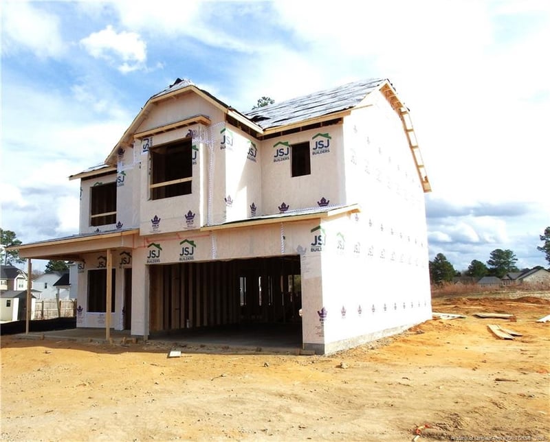 4721 Scenic Pines Dr, Hope Mills, NC 28348