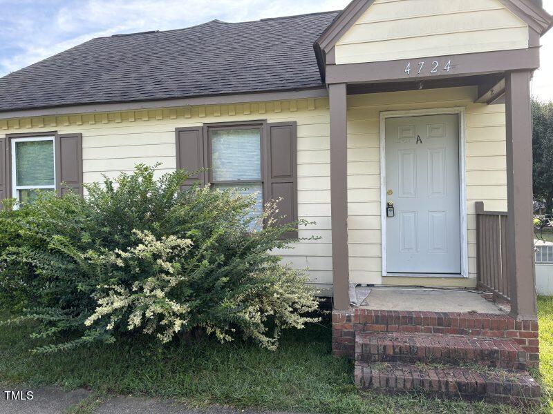 4724 Hoyle Dr, Raleigh, NC 27604