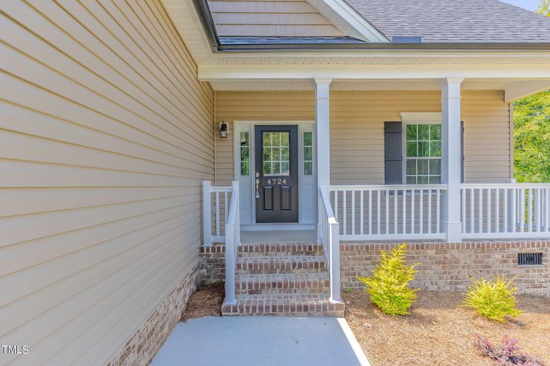 4724 Lord James Pl, Liberty, NC 27298