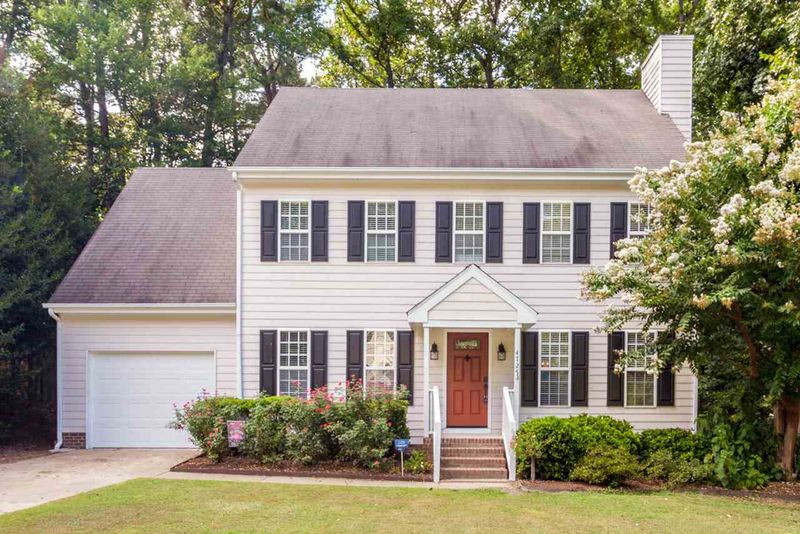 4724 Sinclair Dr, Raleigh, NC 27616