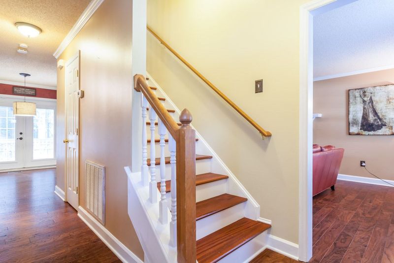 4724 Sinclair Dr, Raleigh, NC 27616