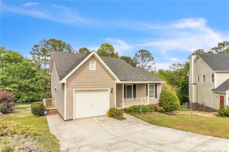 4725 Grandison Ct, Hope Mills, NC 28348