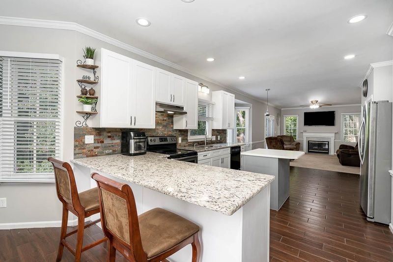 4725 Royal Troon Dr, Raleigh, NC 27604