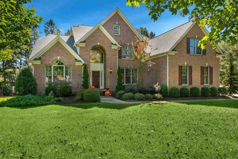 4725 Wooded Ridge Rd, Raleigh, NC 27606