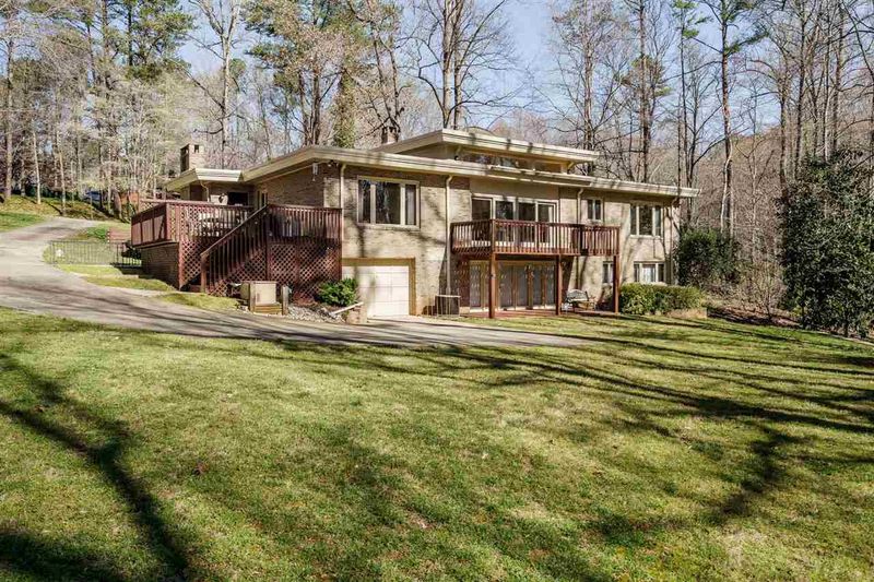 4727 Wedgewood St, Raleigh, NC 27612