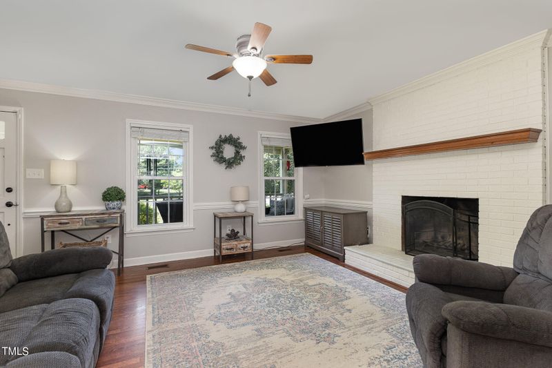4728 Cedarfield Dr, Raleigh, NC 27606