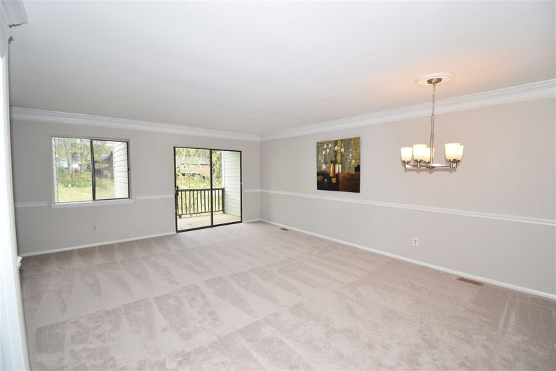 4728 Walden Pond Dr, Raleigh, NC 27604