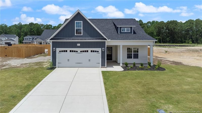 4730 Scenic Pines Dr, Hope Mills, NC 28348