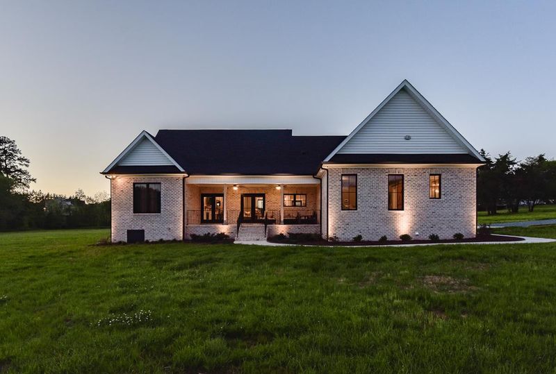 4730 Thom Rd, Mebane, NC 27302