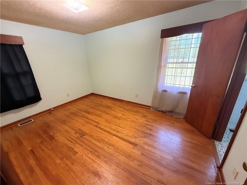 4733 Rosehill Rd, Fayetteville, NC 28311