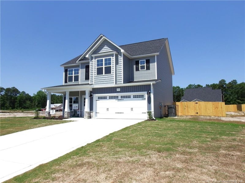 4734 Scenic Pines Dr, Hope Mills, NC 28348
