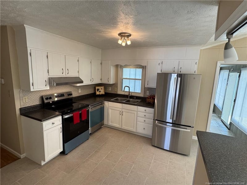 4735 Belford Rd, Fayetteville, NC 28314