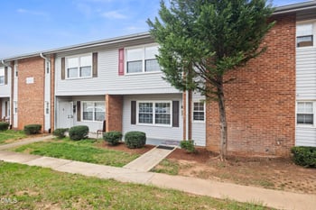 4735 Champion Ct, Greensboro, NC 27410