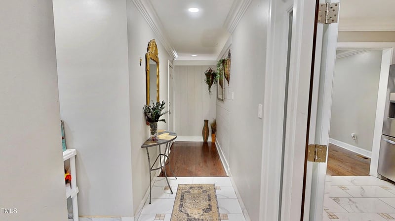 4736 Walden Pond Dr, Raleigh, NC 27604