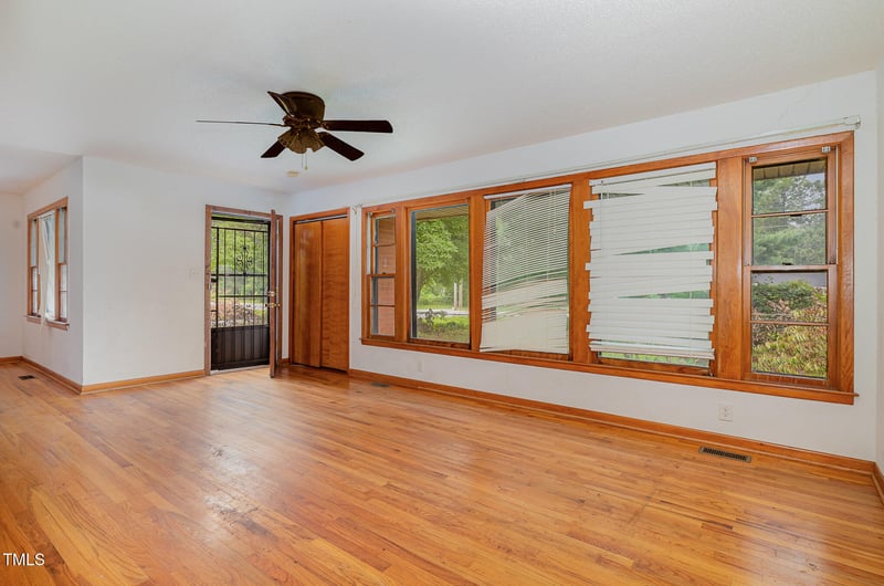 4737 Rosehill Rd, Fayetteville, NC 28311