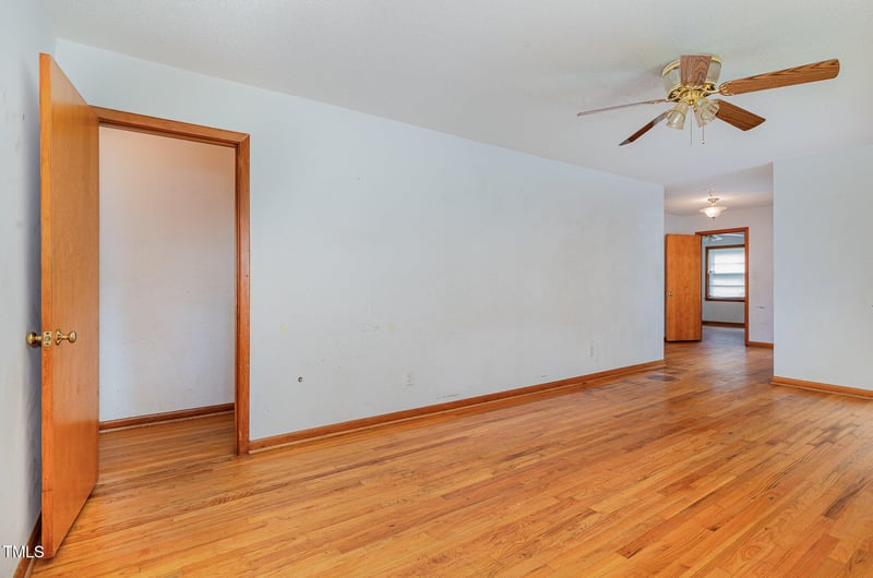 4737 Rosehill Rd, Fayetteville, NC 28311