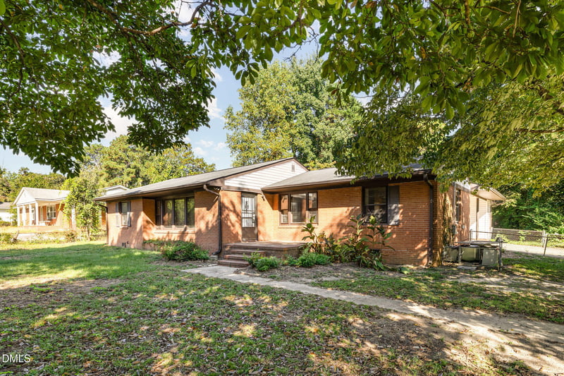 4737 Rosehill Rd, Fayetteville, NC 28311