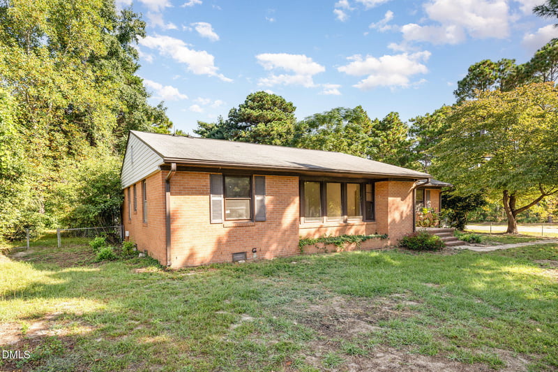 4737 Rosehill Rd, Fayetteville, NC 28311