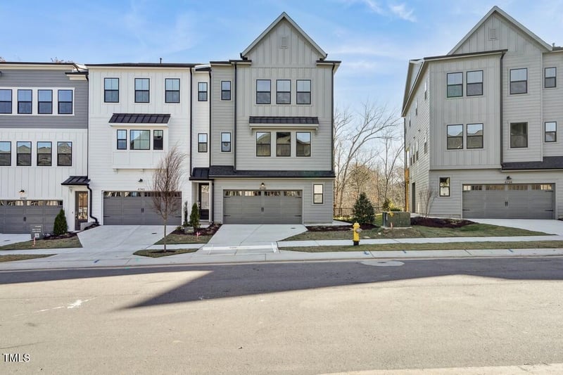 4738 Cypress Tree Ln, Raleigh, NC 27612