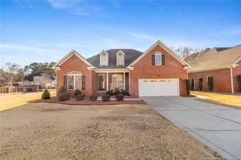 4740 Bramble St, Hope Mills, NC 28348