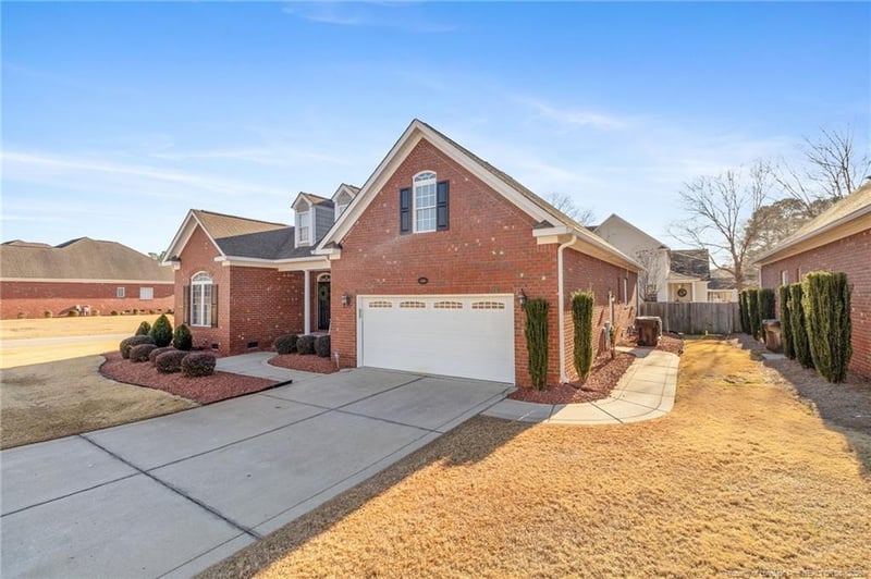 4740 Bramble St, Hope Mills, NC 28348