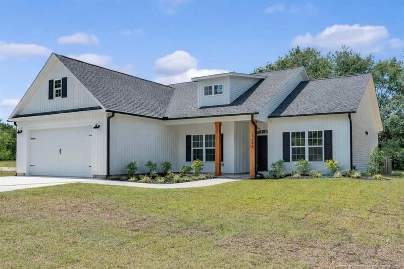 4740 Slew Dr, Hope Mills, NC 28348